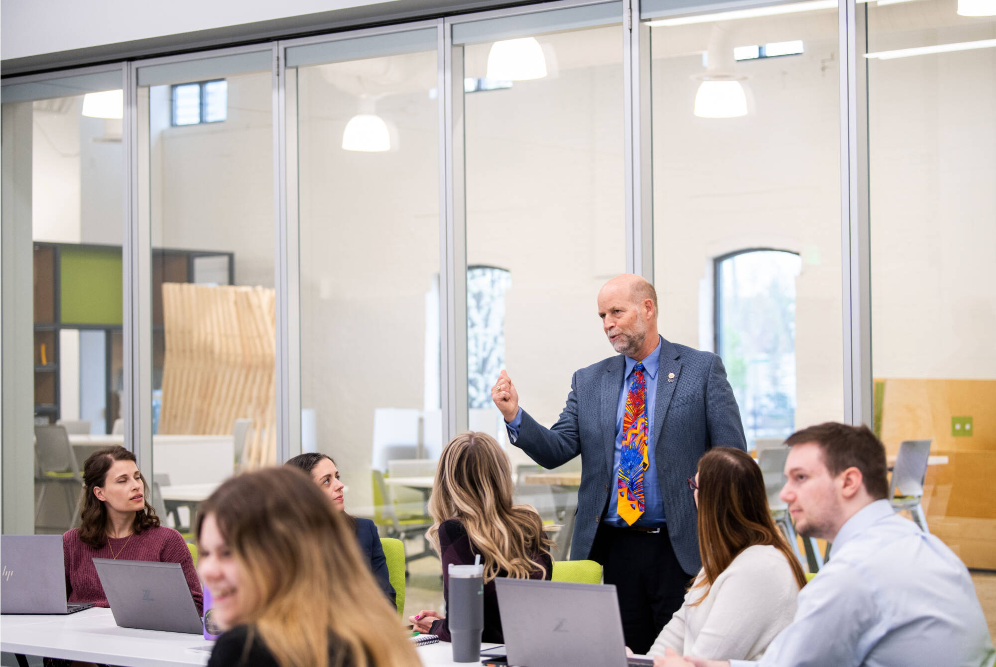 Meeting amongst Students and Faculty